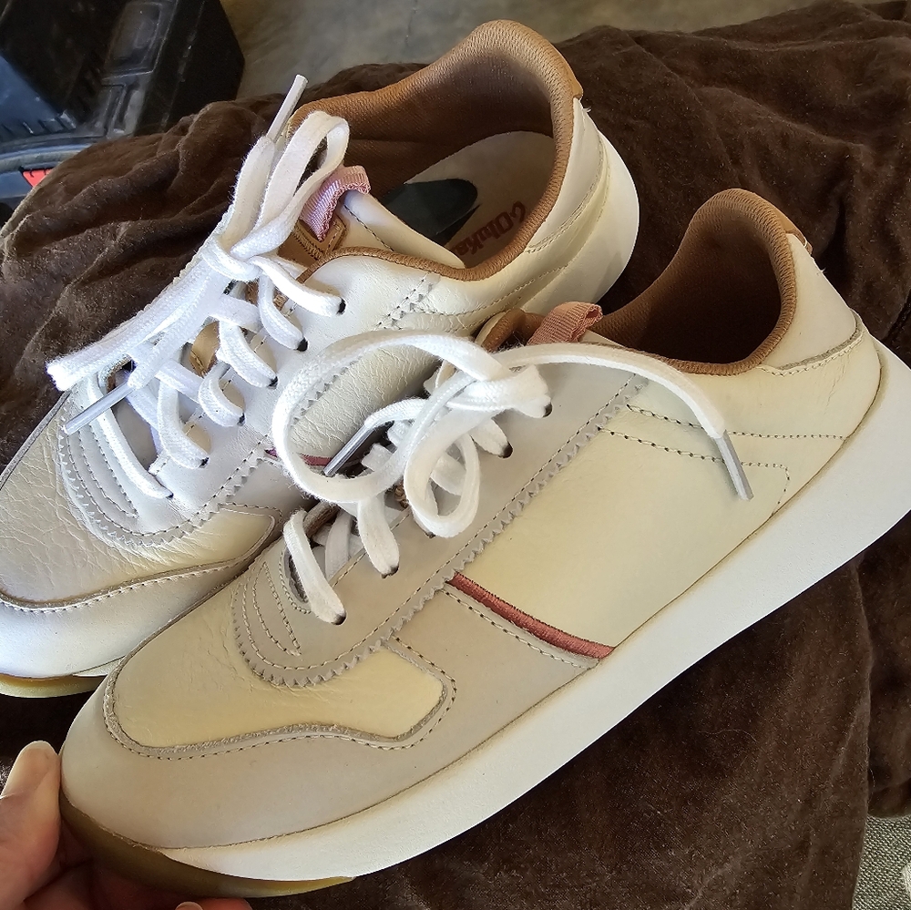 Olukaie Shoes
